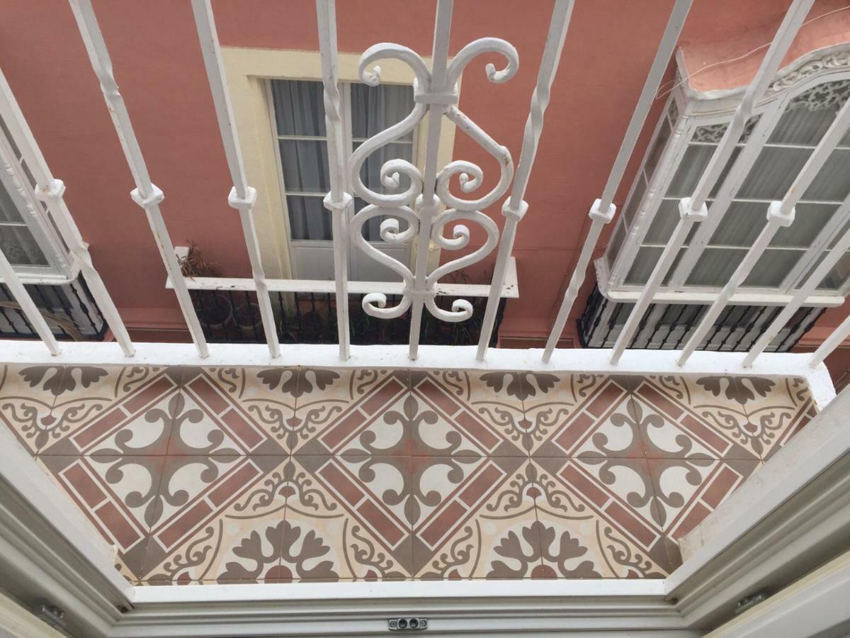 Diseno Y Confort Junto A La Catedral Cadix Extérieur photo